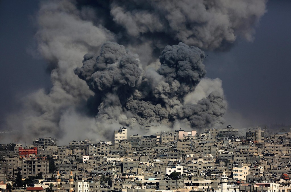 140729-gaza-israel-airstrike-smoke-1045a_b0a10d9e34b55b3a35b47e759ab51c8c